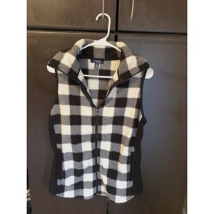 Chaps fleece vest